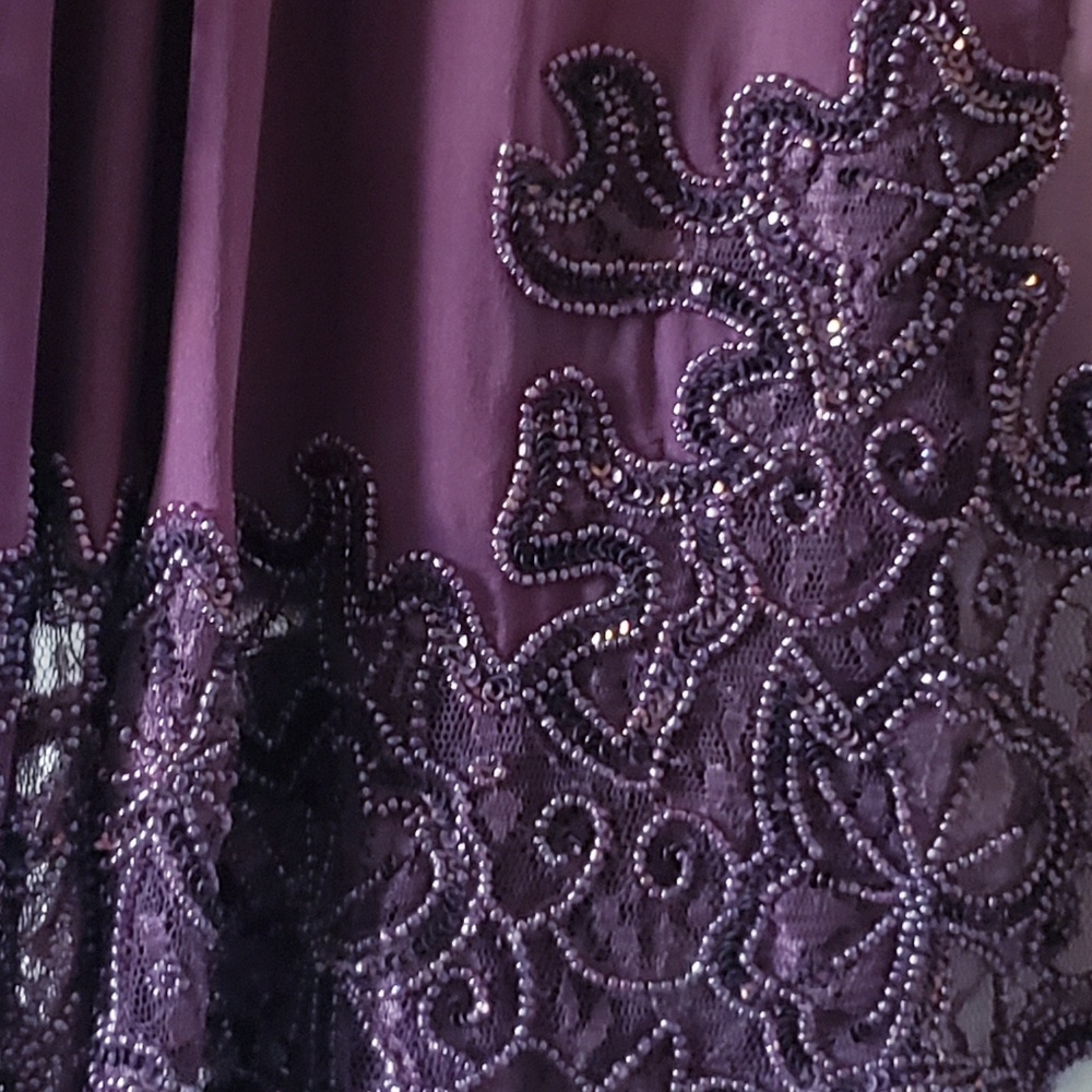 Tunic - Picture 5 of 8